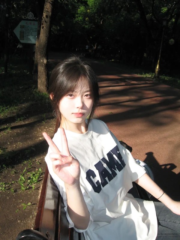 那天太阳很美，我又看到了我的白月光那天太阳很美，我又看到了我的白月光